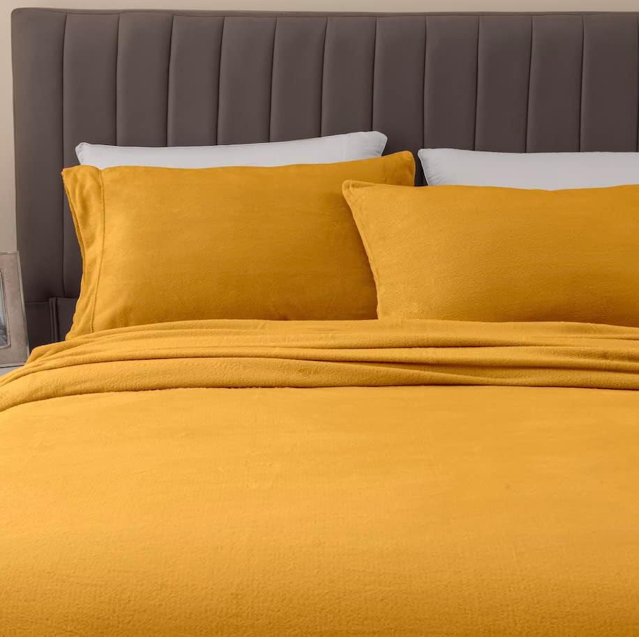 Marigold Fleece Blanket Set
