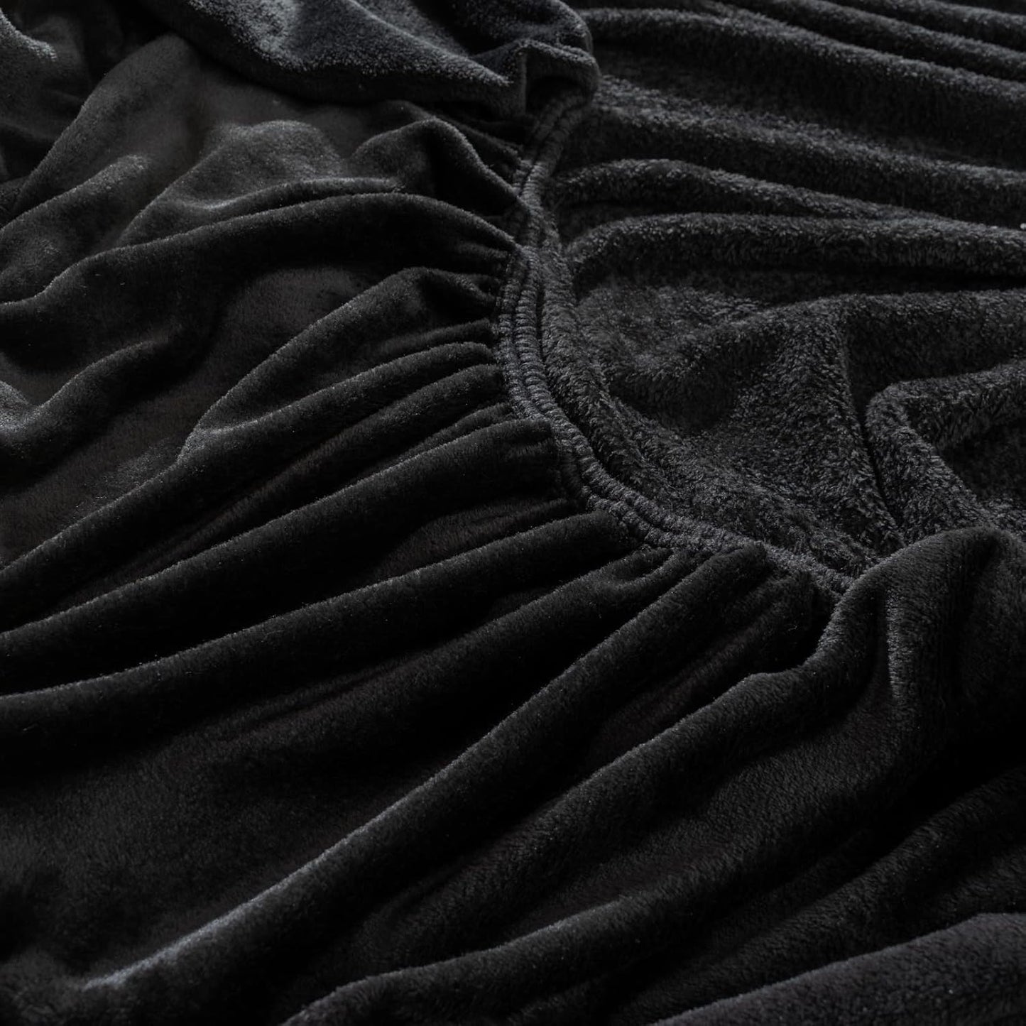 Black Fleece Fitted Sheet