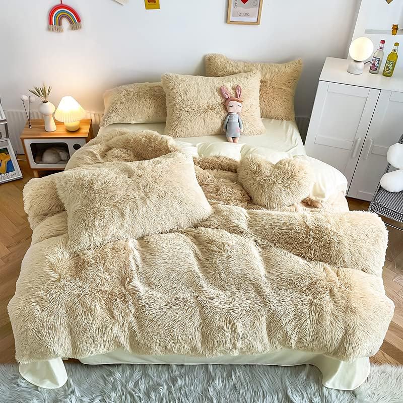 Shaggy Beige Bed Set