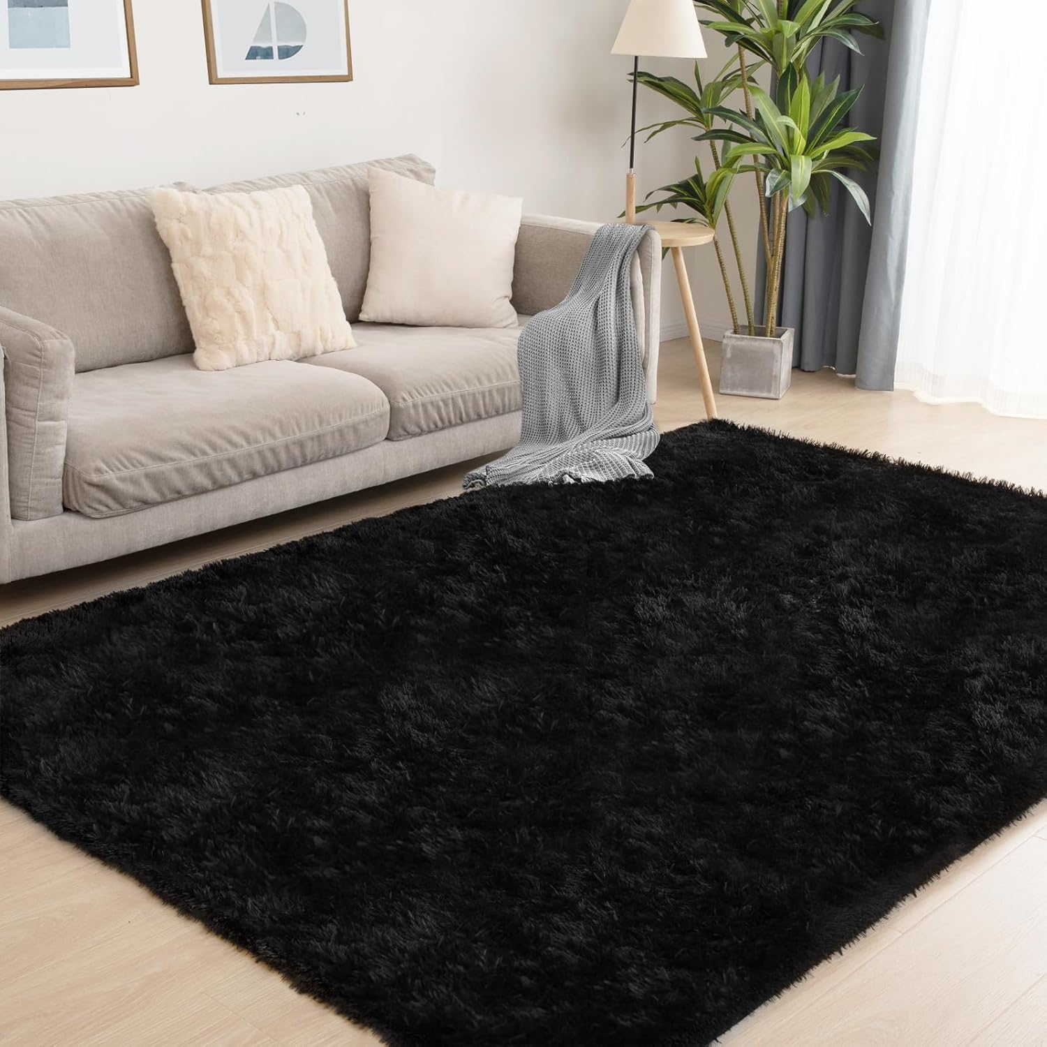 Black Shaggy Carpet