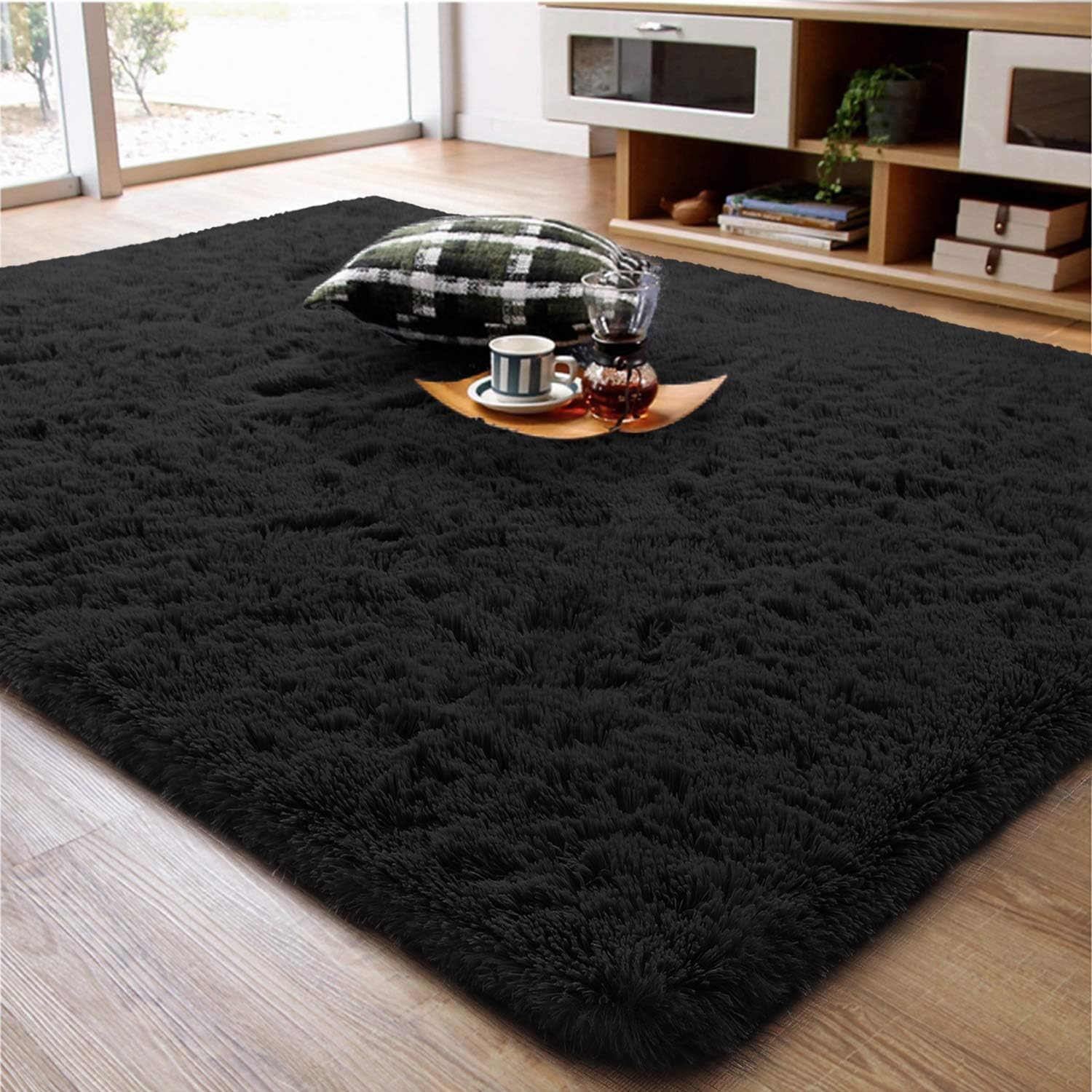 Black Shaggy Carpet