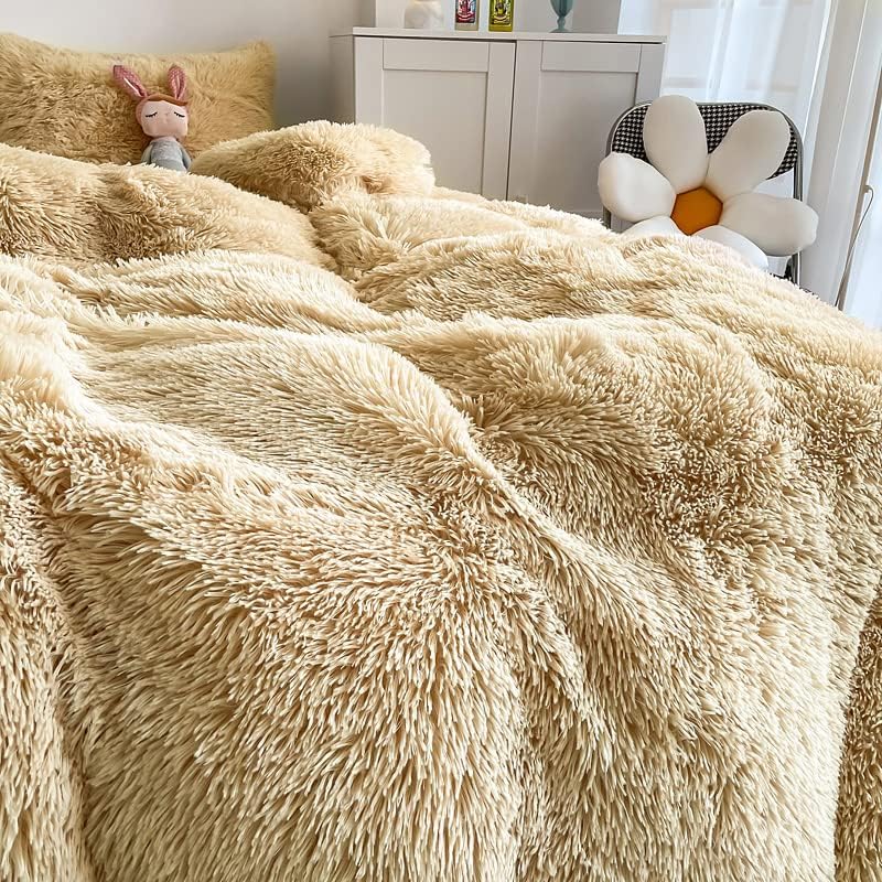 Shaggy Beige Bed Set