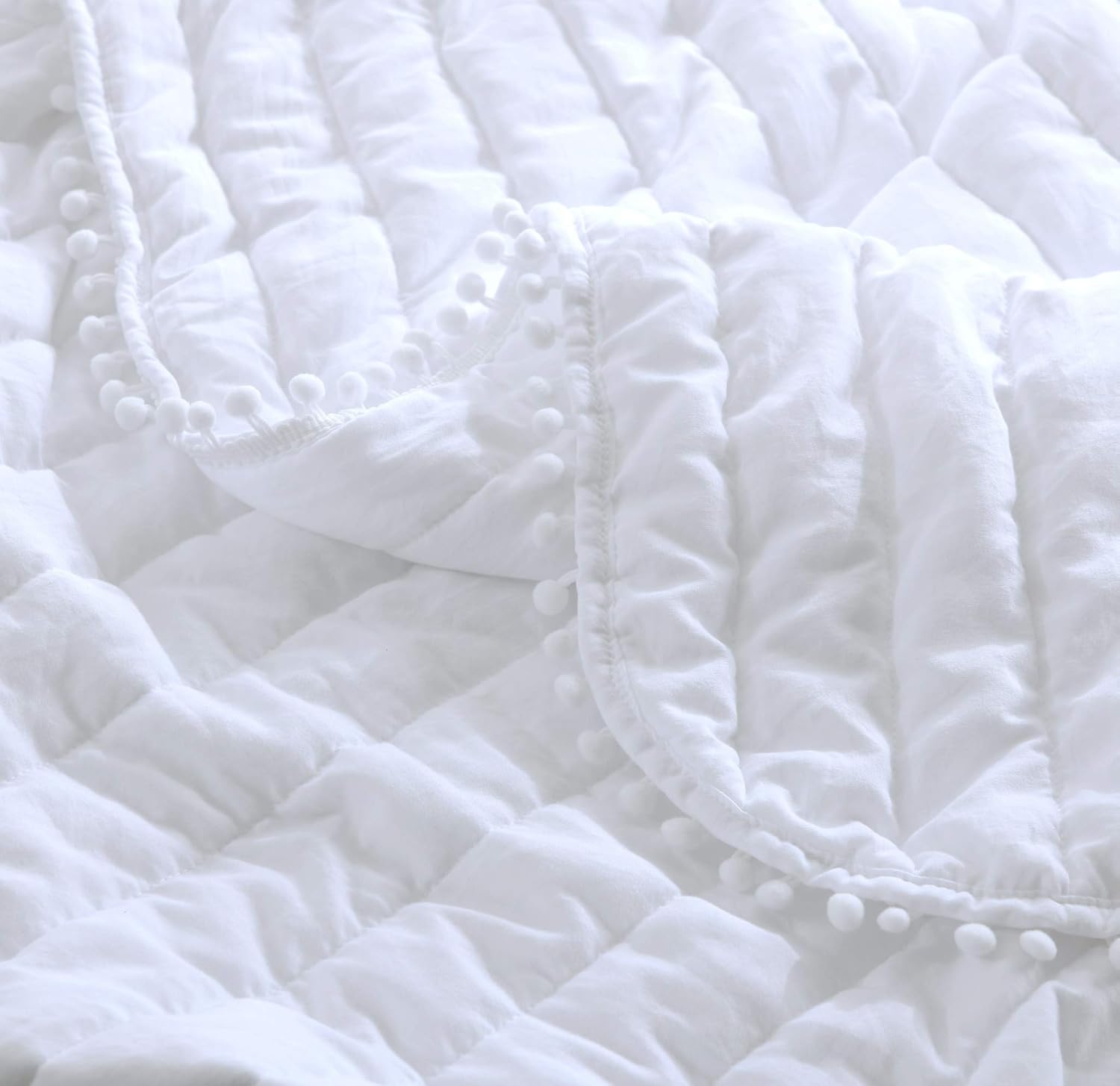 Pom Pom White Bed Spread