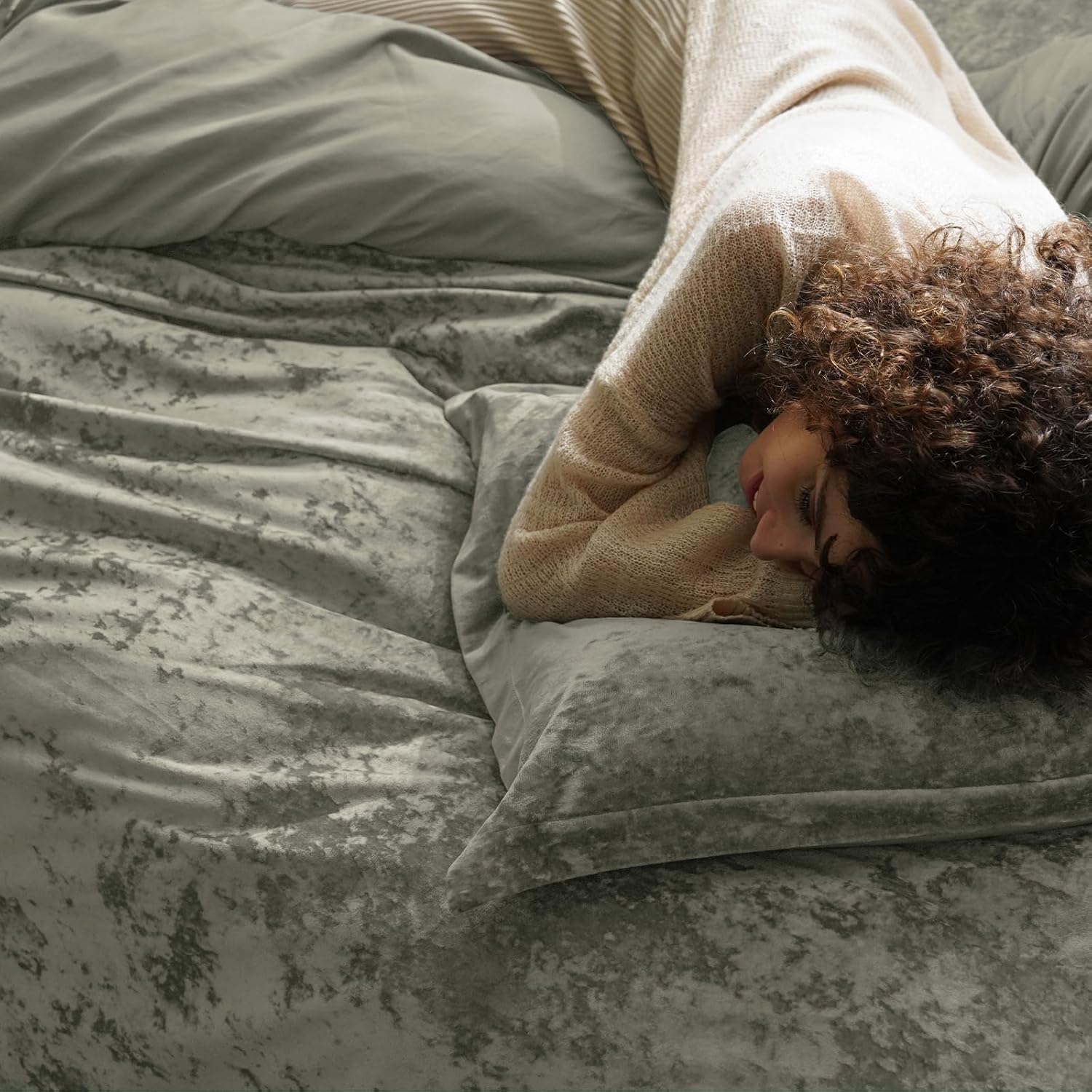 Smokey Textured Velvet Duvet Set