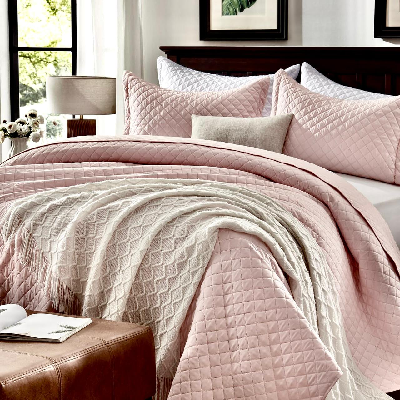 Diamond Echo Blush Pink Bedspread