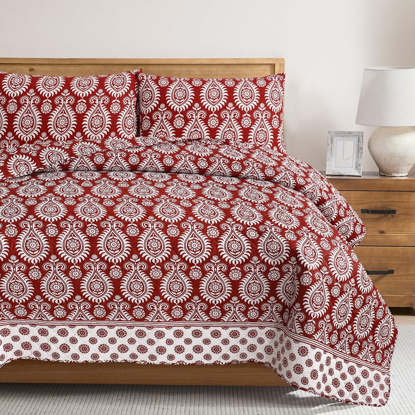 Scarlet Dreams Quilted Bed Spread Set