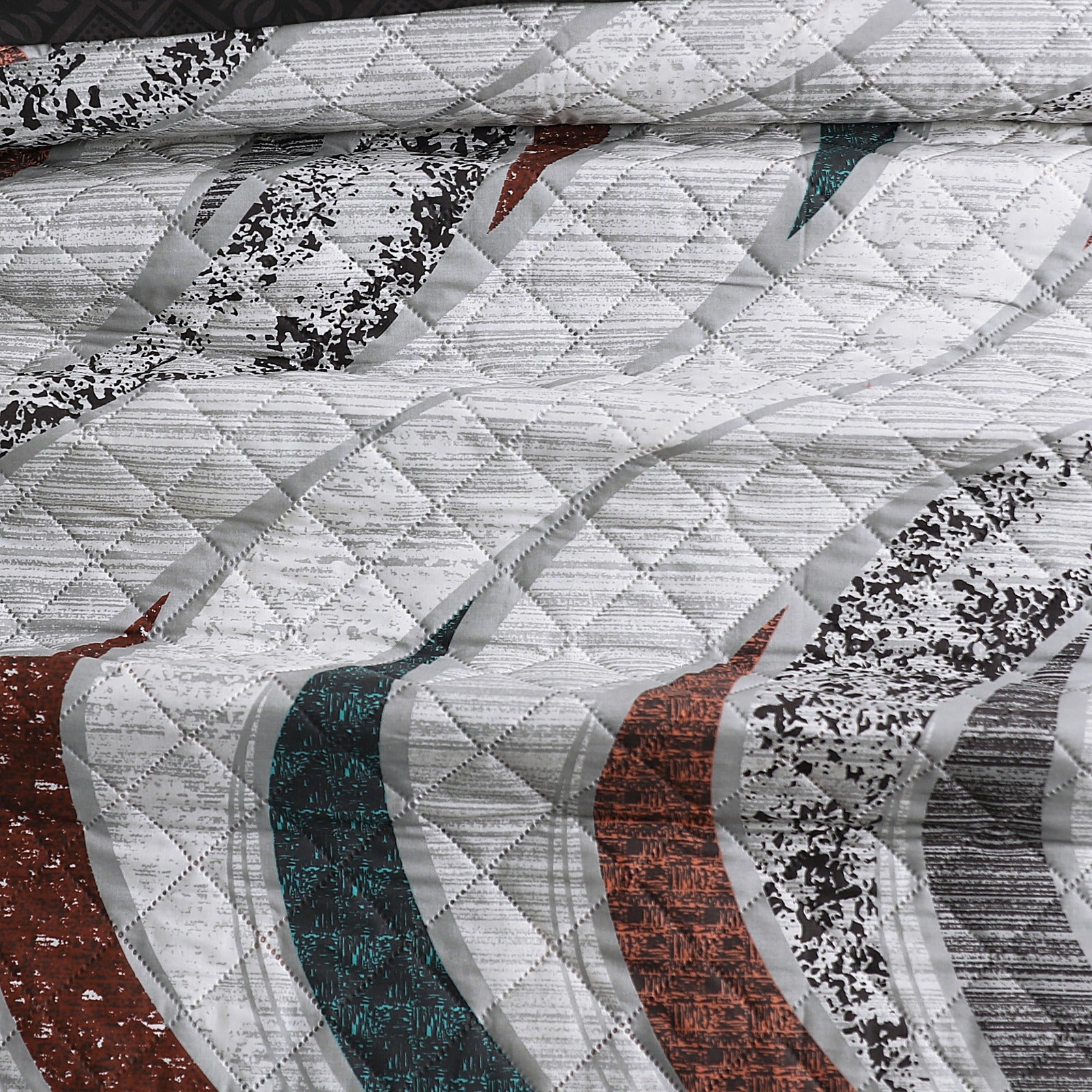 Urban Tides Quilted Bed Spread Set