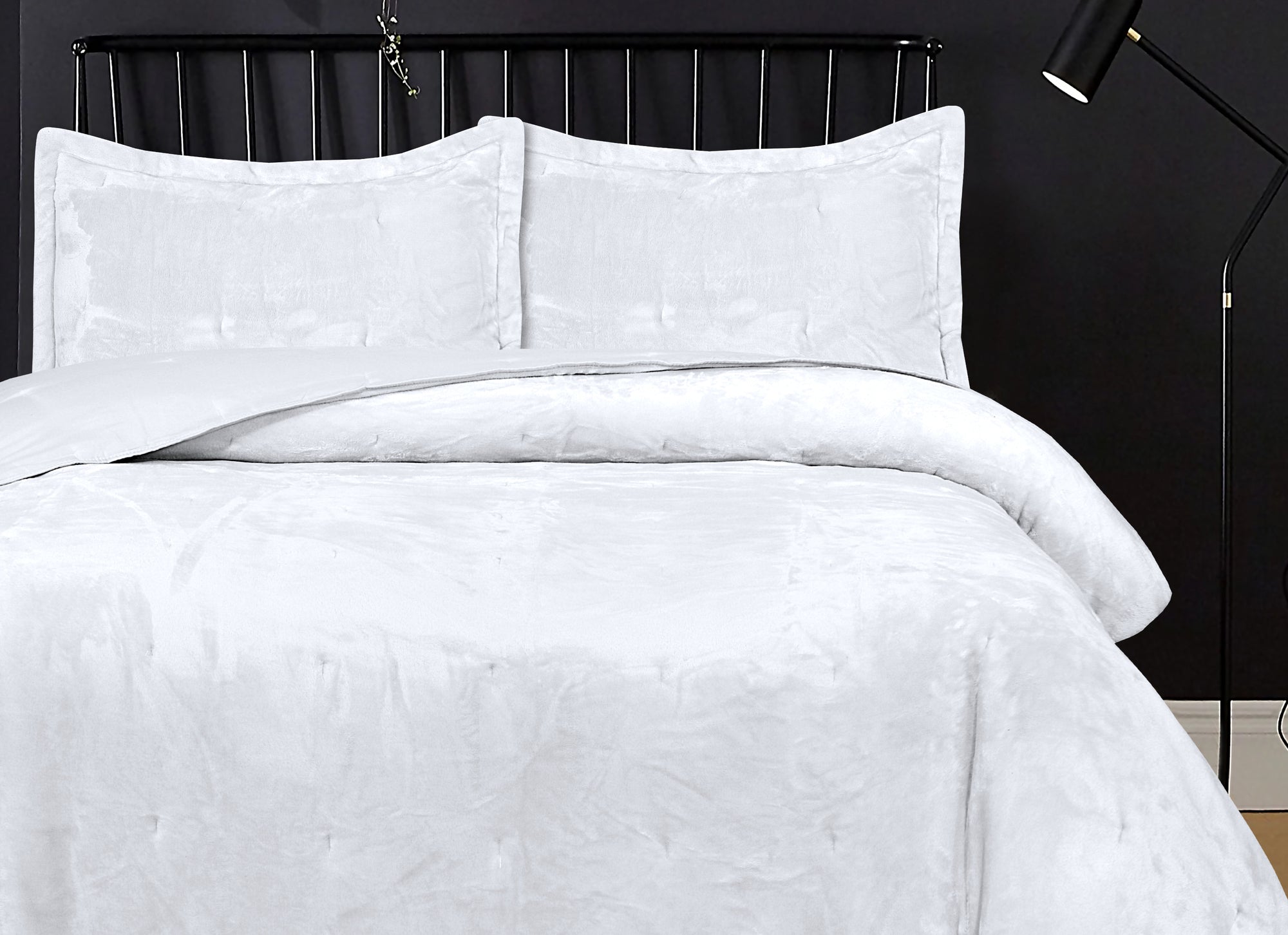 Frosted Cloud Summer Fleece Bed Spread