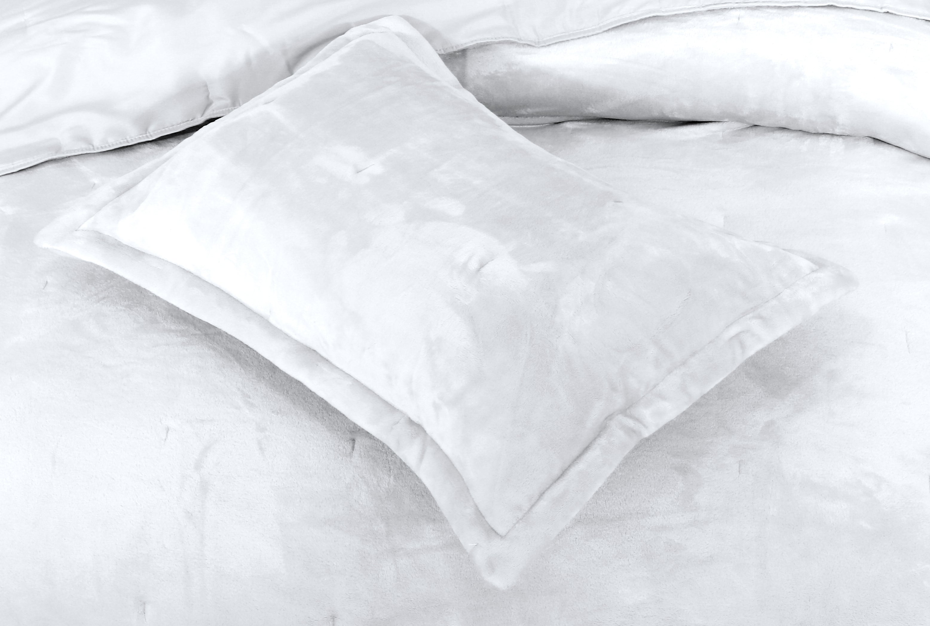 Frosted Cloud Summer Fleece Bed Spread