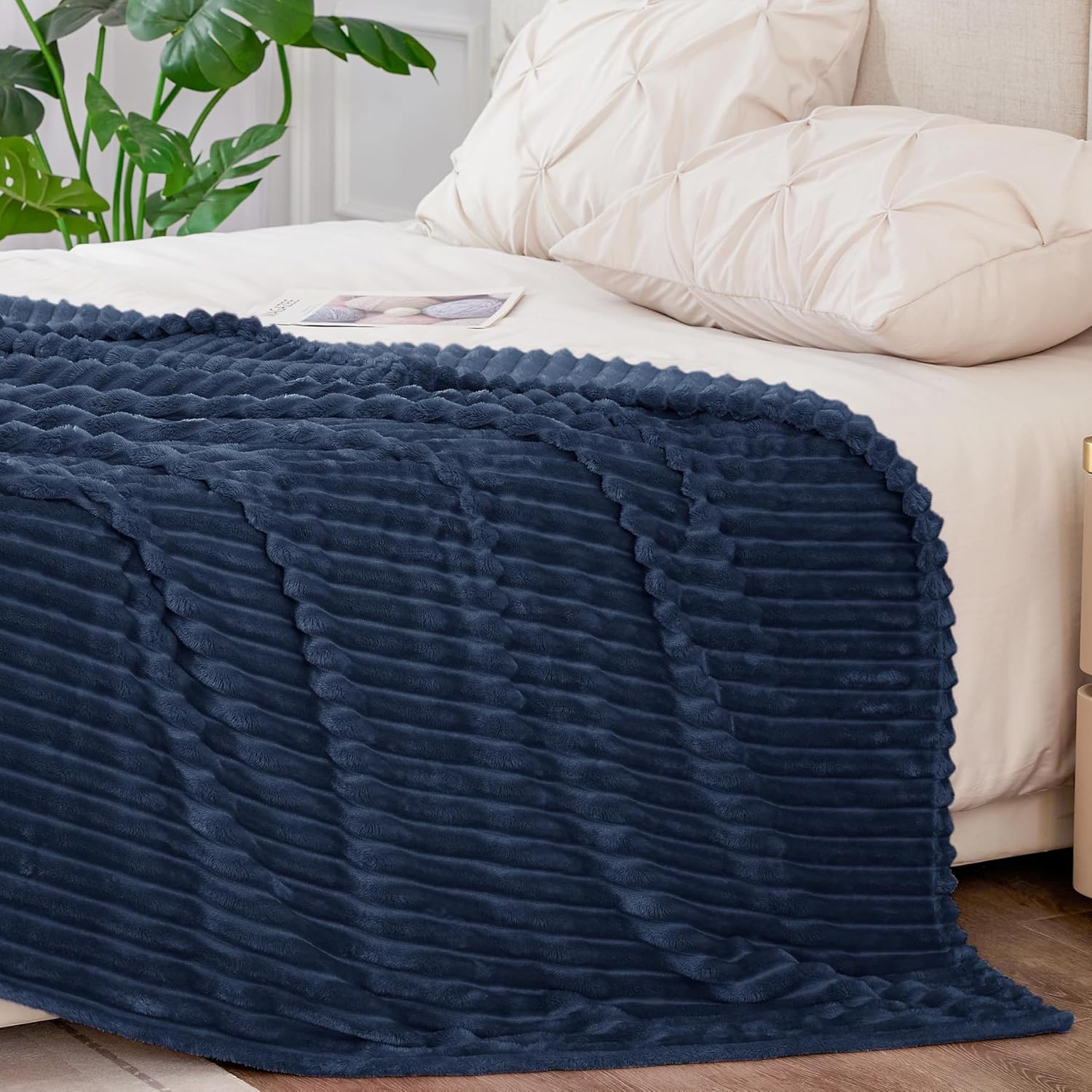 Fleece Bumblebee Blue Blanket