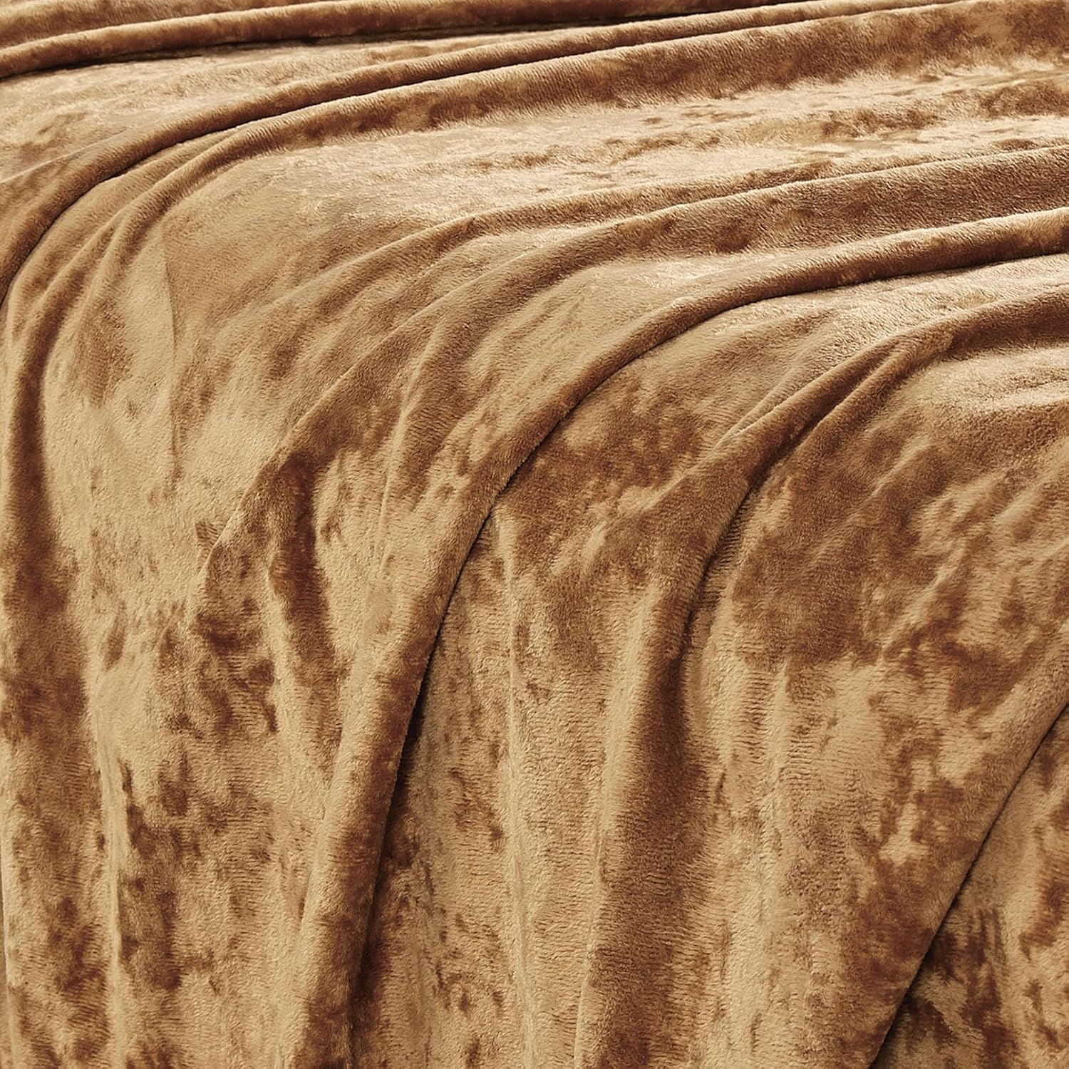 Velvet Camel Bed Set