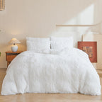 Shaggy Baby White Bed Set