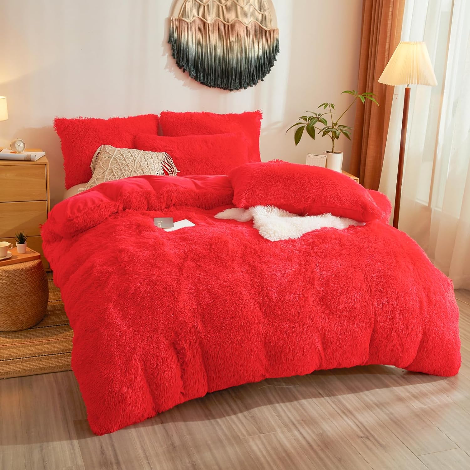 Shaggy Bright Red Bed Set