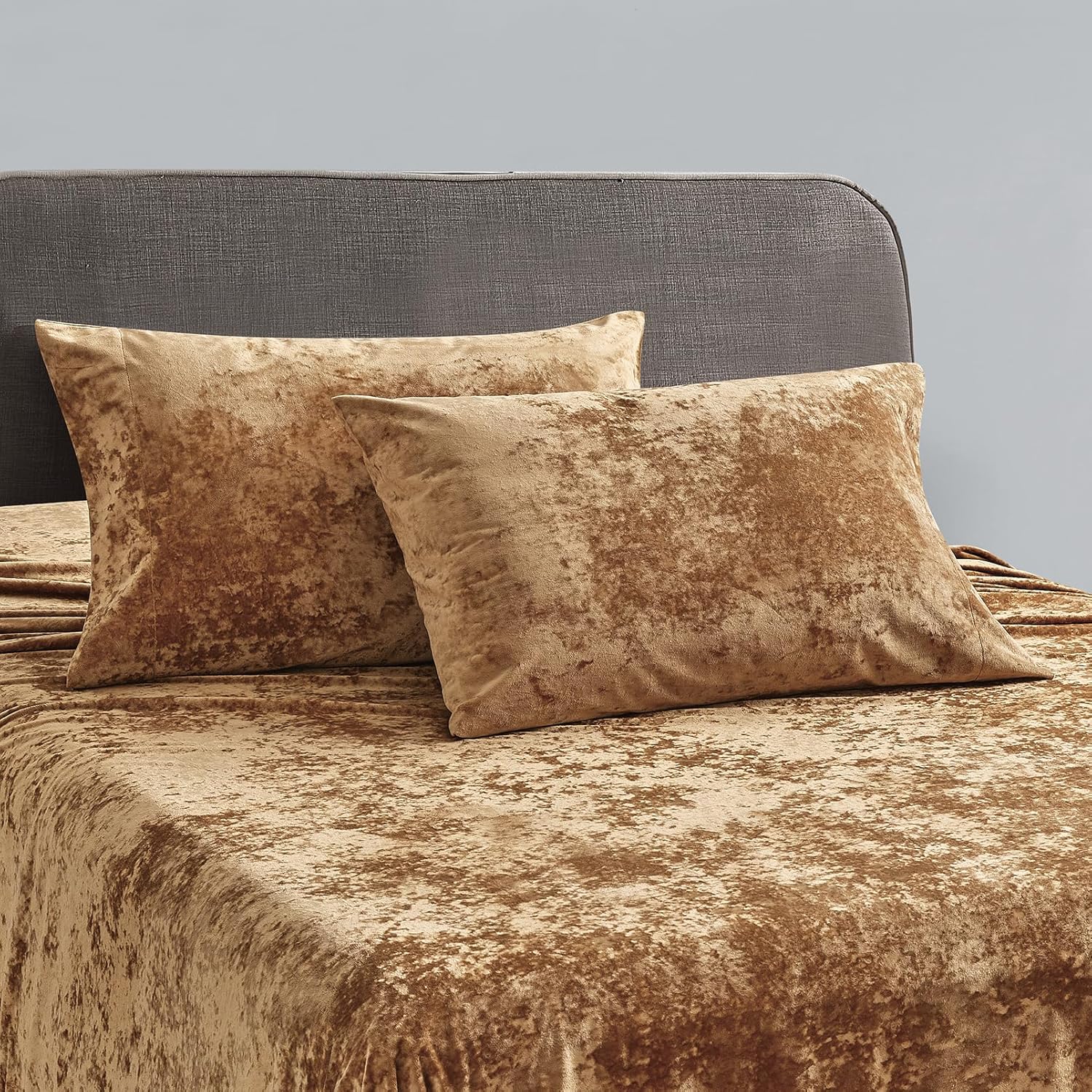 Velvet Camel Bed Set