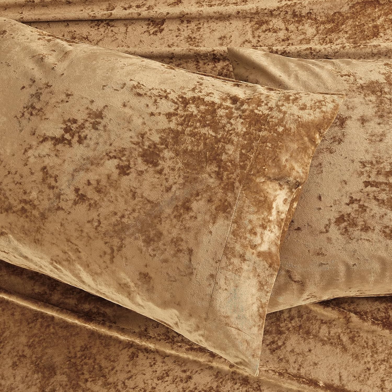 Velvet Camel Bed Set