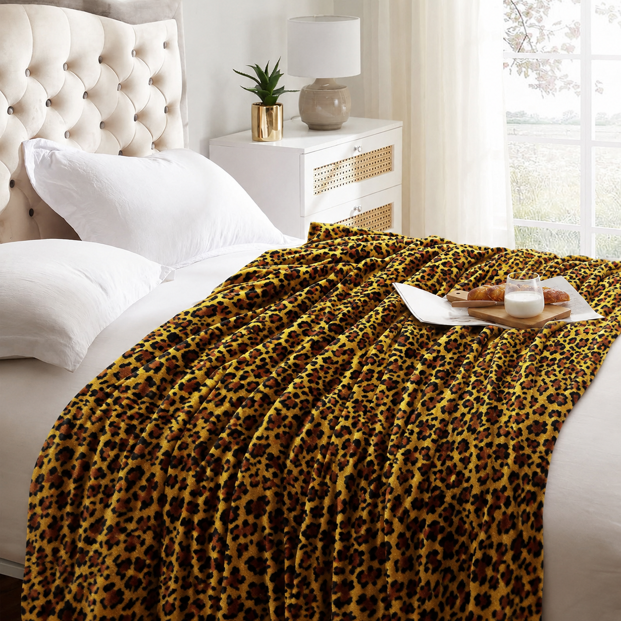 Printed Cheeta Fleece Blanket