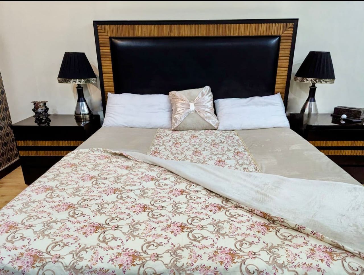 Flower Bedsheet & Comforter Set.