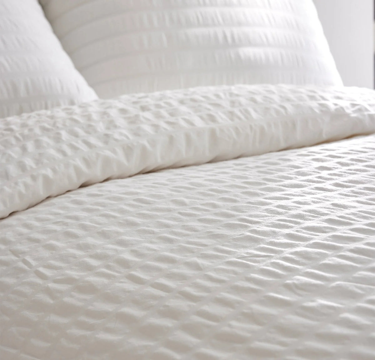 White Seer Sucker Duvet set