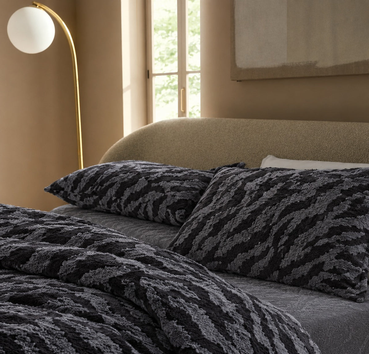 Savanna Onyx Shaggy Bed Set